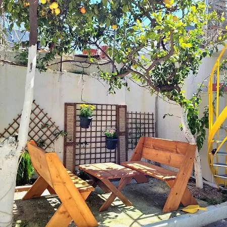 Modern House With Courtyard Nearby The Old Town Lejlighed *